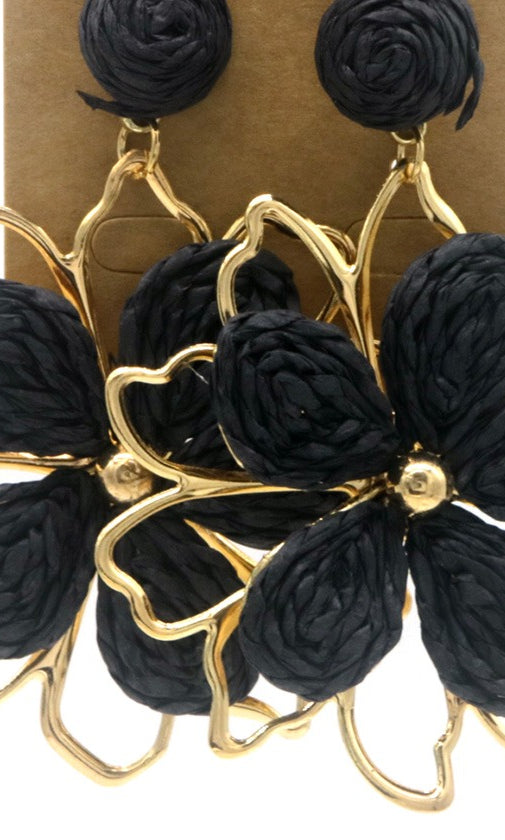 Statement-Ohrringe Blüte schwarz mit Gold – Lapeya