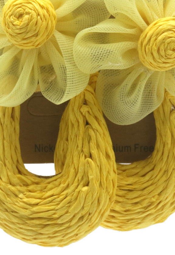 Statement-Ohrringe Blüte in Gelb – Lapeya