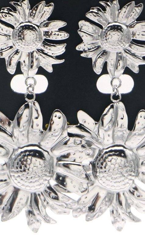 Edelstahl-Ohrringe Blüten in Silber, 5,5 cm – Lapeya