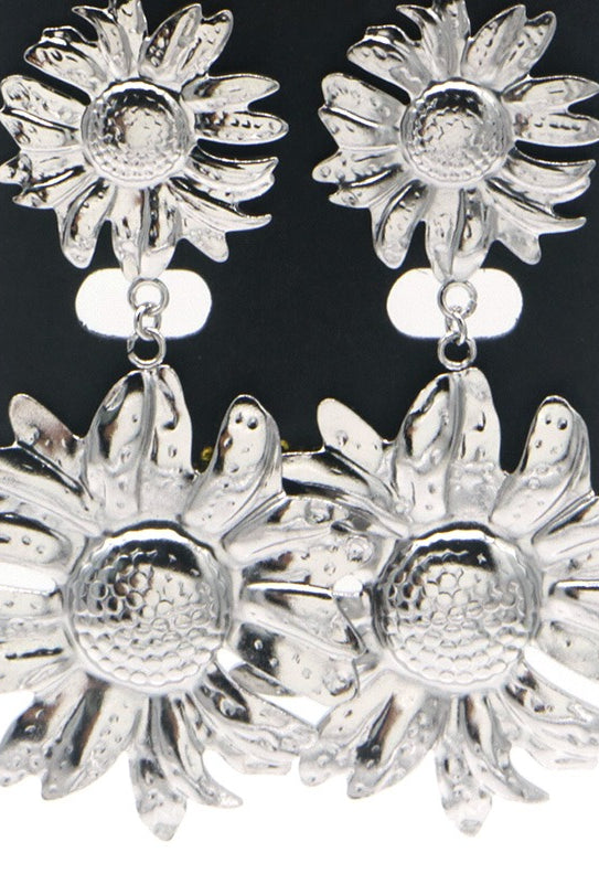 Edelstahl-Ohrringe Blüten in Silber, 5,5 cm – Lapeya