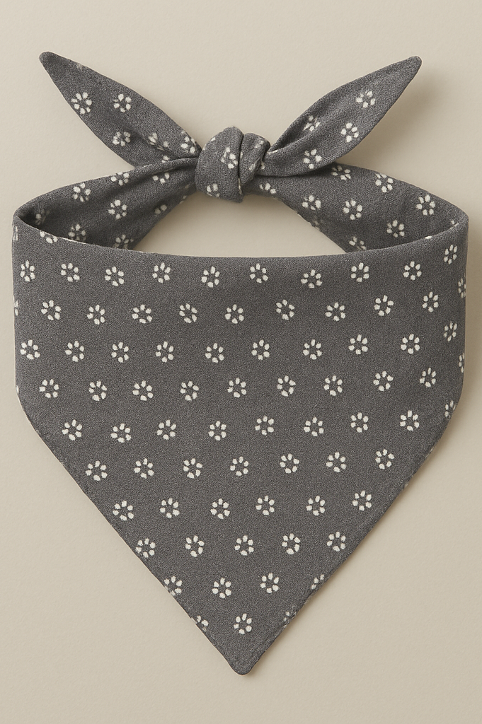 Hundehalstuch Lolita mit Blumenmuster