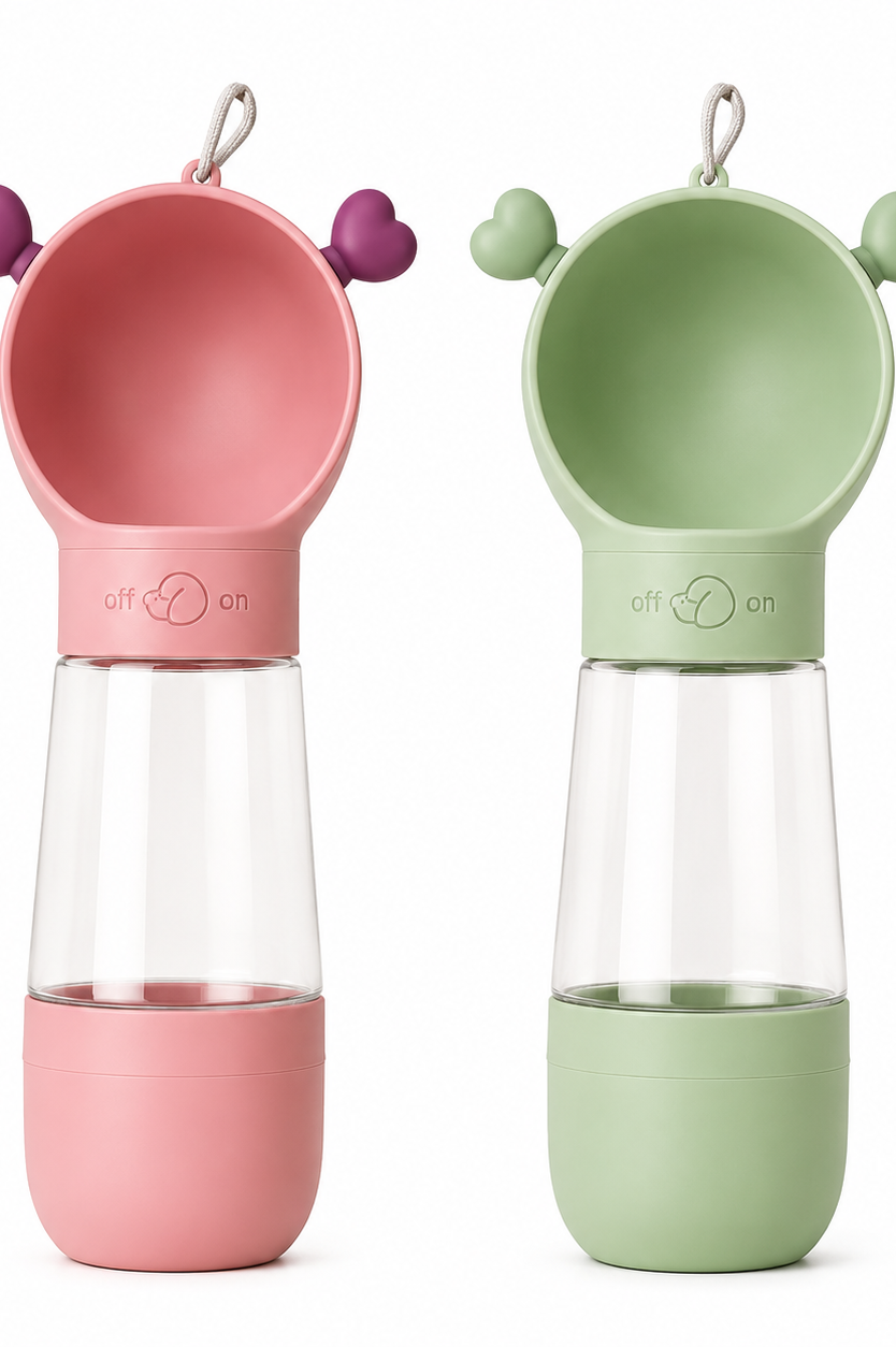 2-in-1 Hundetrinkflasche in Rosa und Grün nebeneinander