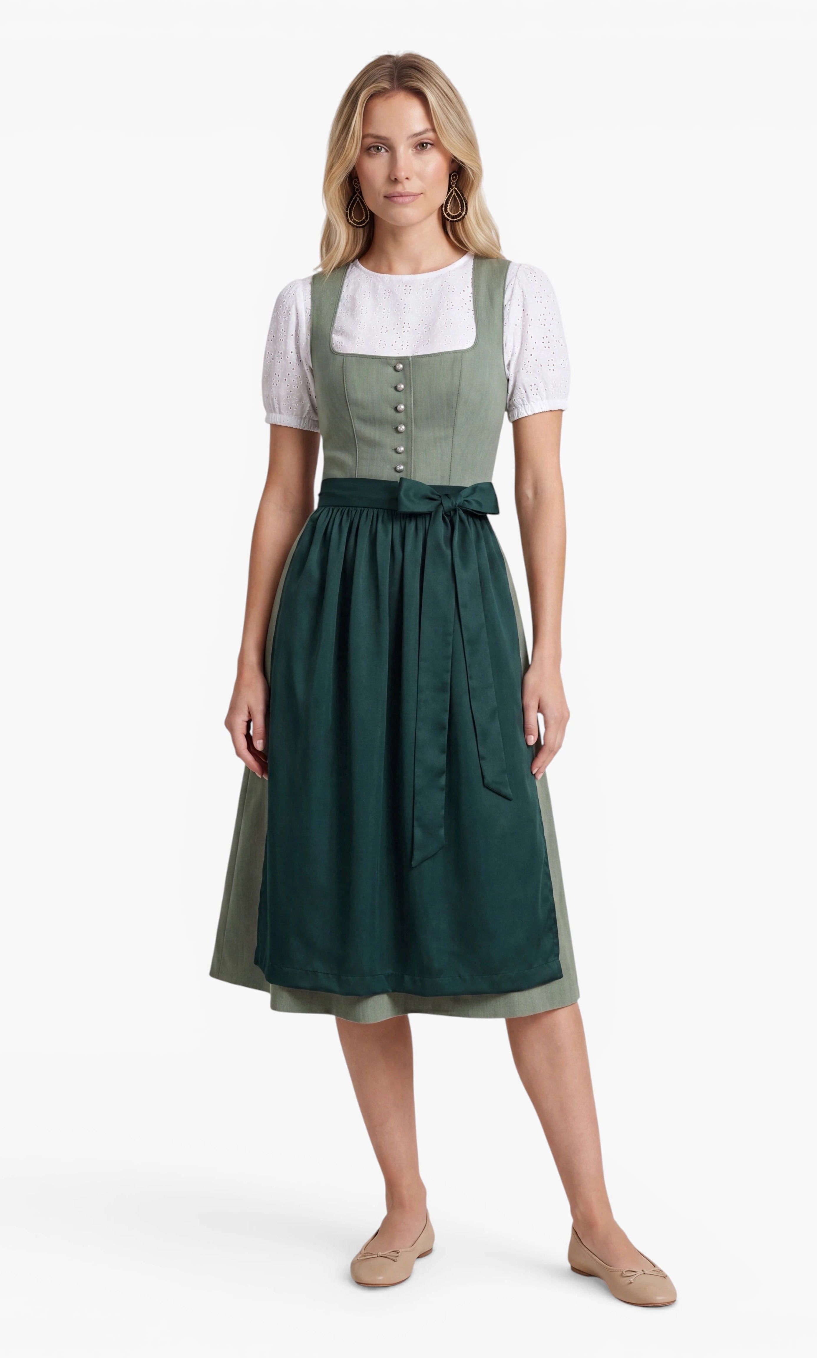Dirndl Lauren grün am Model getragen