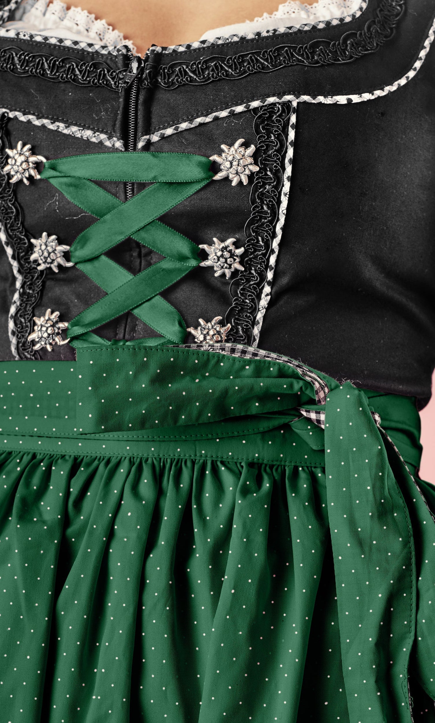 Detailansicht Oberteil Dirndl Pia grün