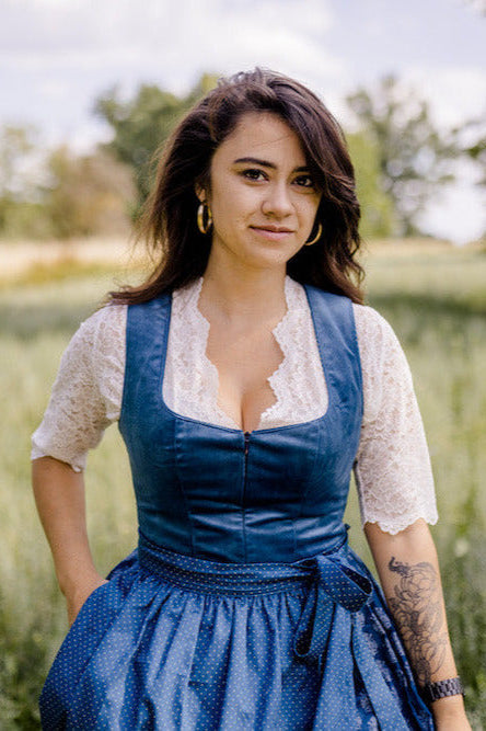 Dirndlbluse Beate mit Dirndl