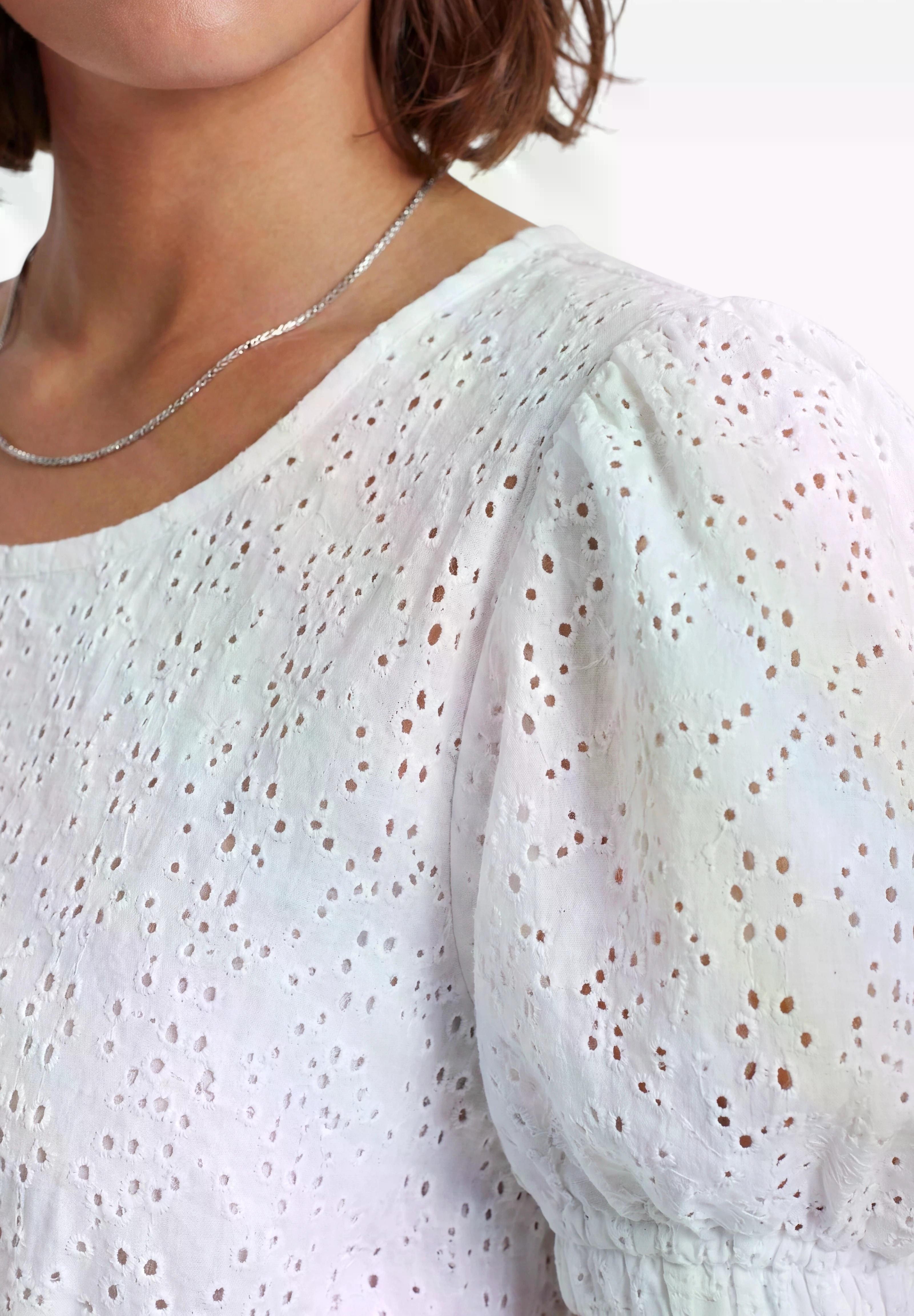 Dirndlblue Sina Detail Stoff