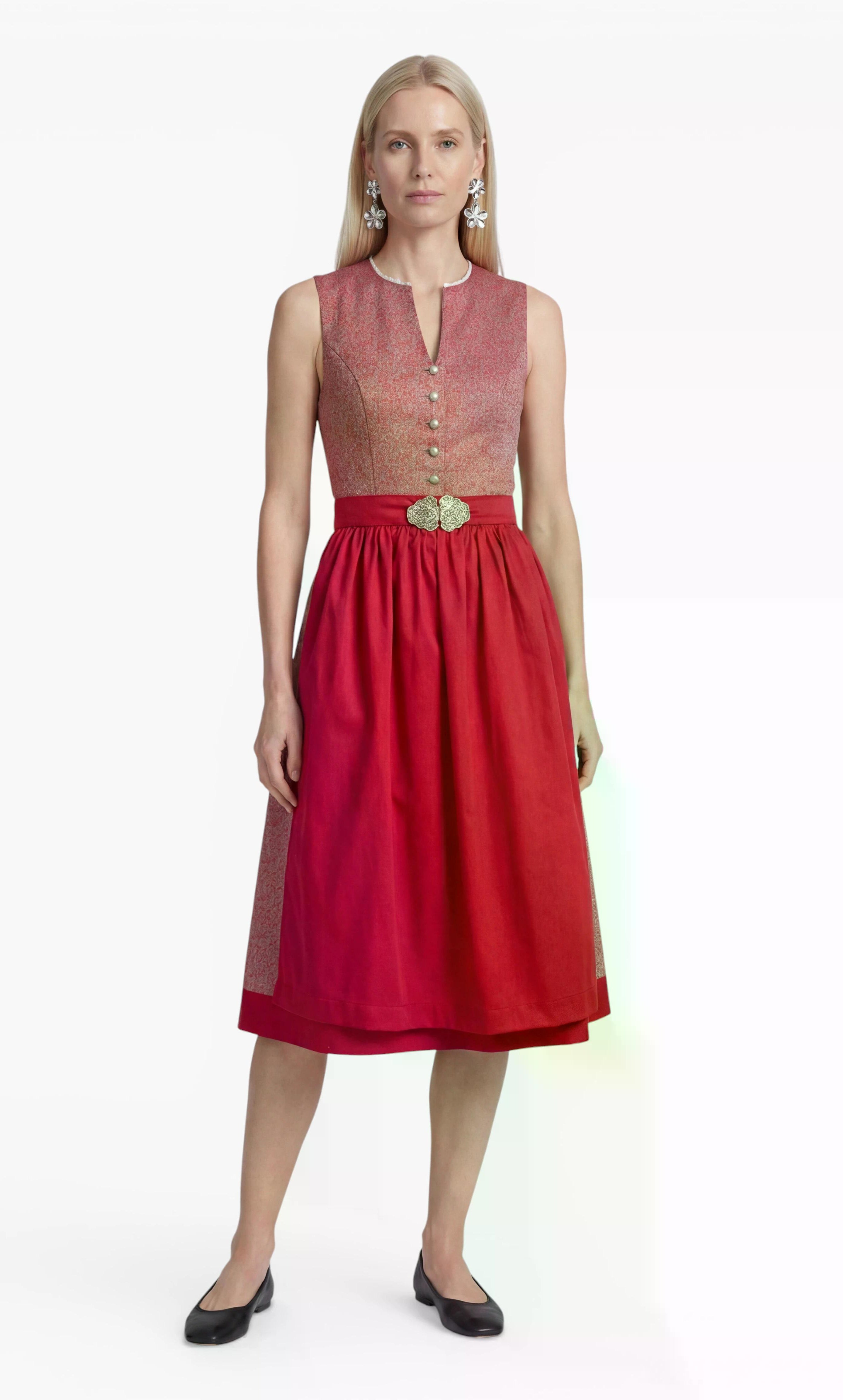 Model trägt Dirndl Sana mit roter Schürze, Vorderansicht