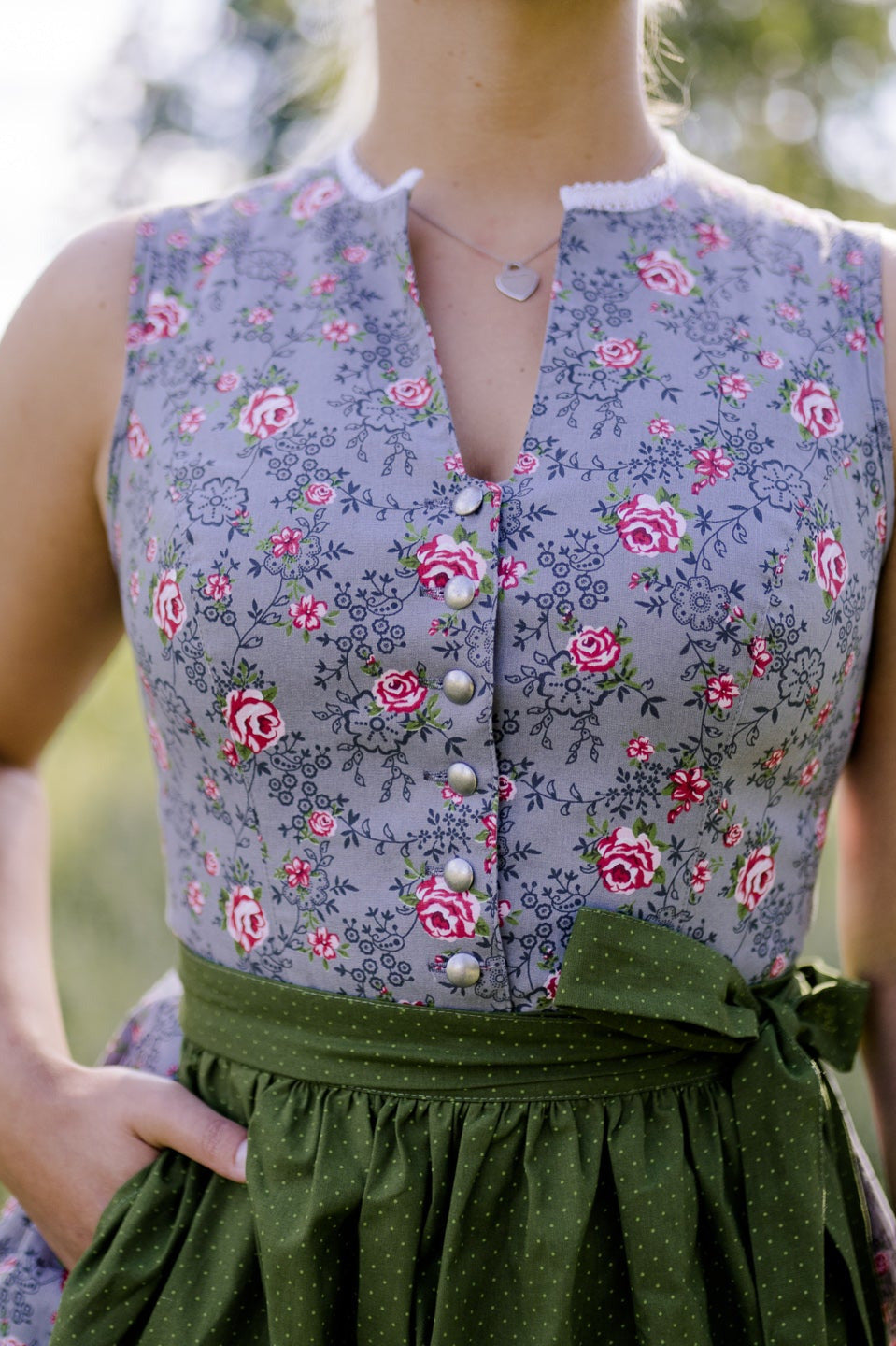 Detailbild Knöpfe Dirndl Clarissa