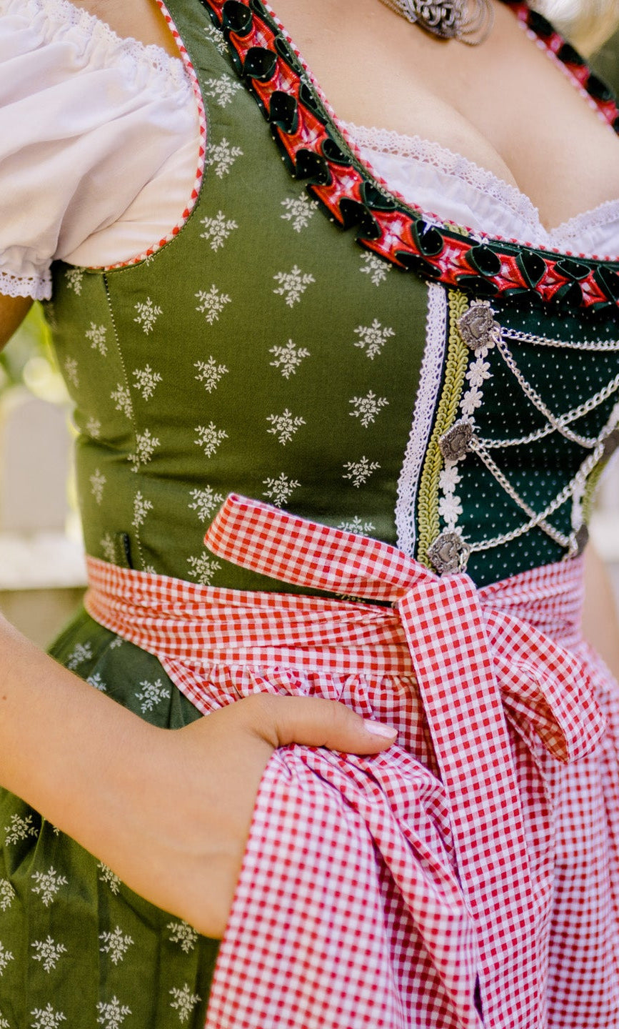 Dirndl Claudia mit Rocktasche