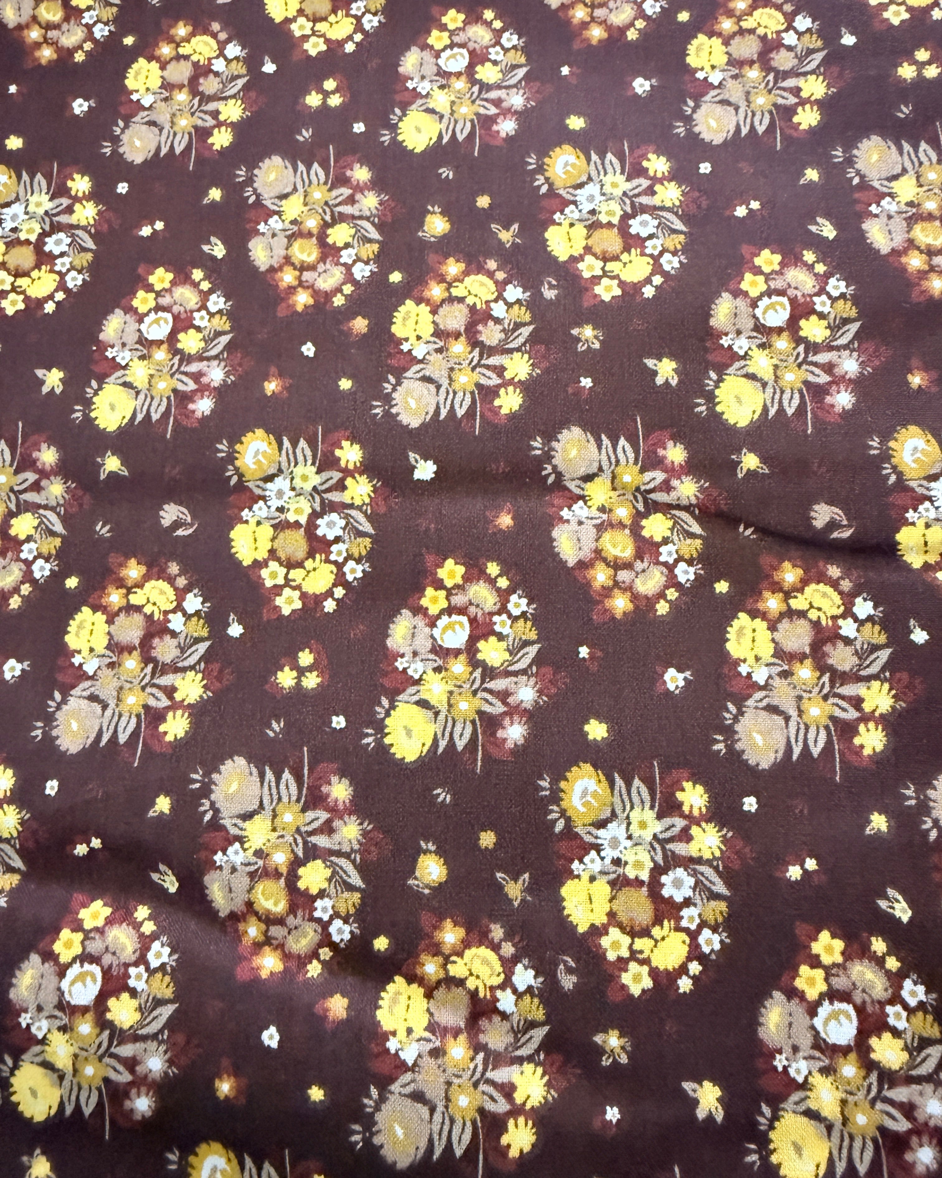 Baumwollstoff in Braun mit Blumenmuster, 3 Meter Stoffzuschnitt