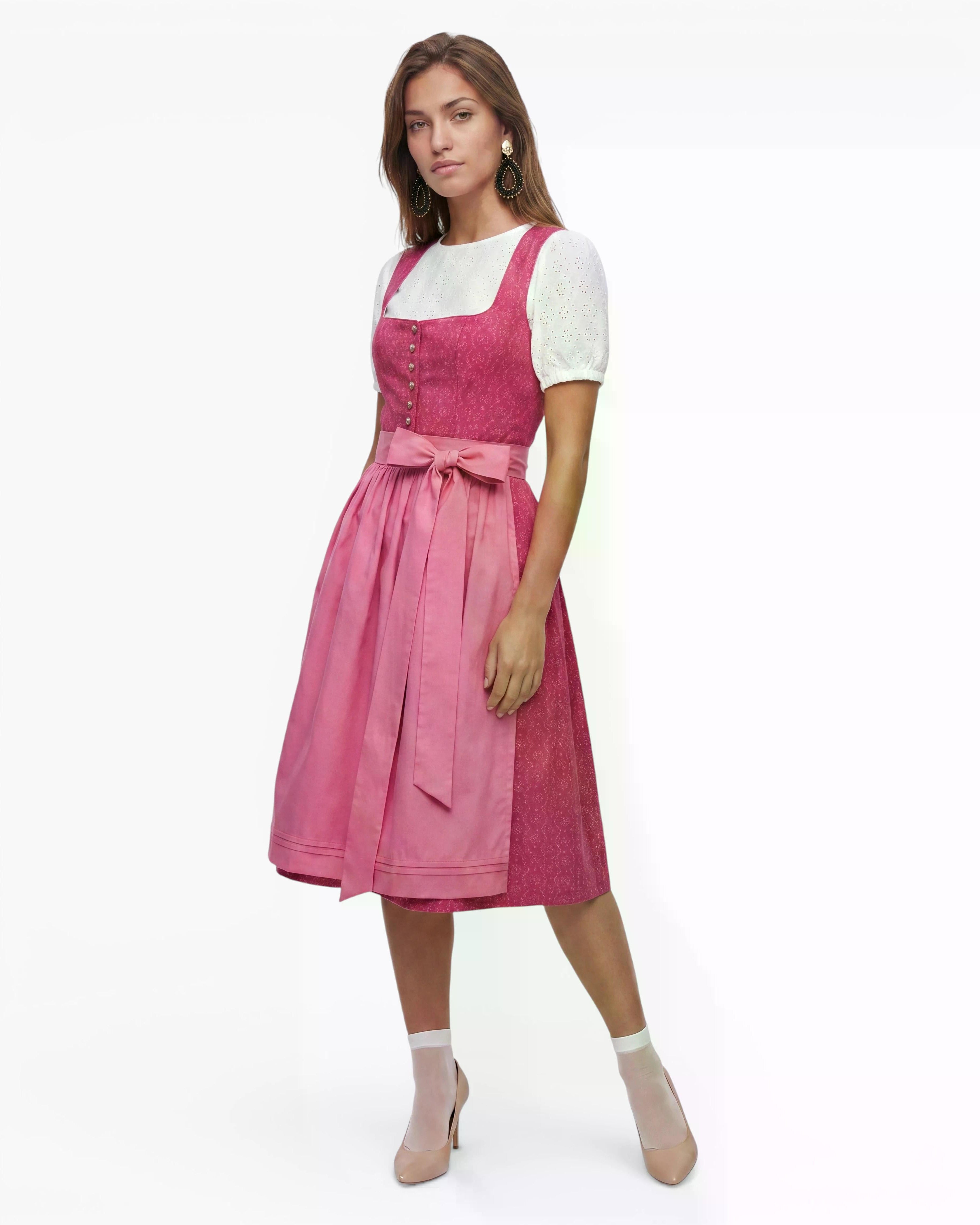Dirndl Erika am Model seitlich