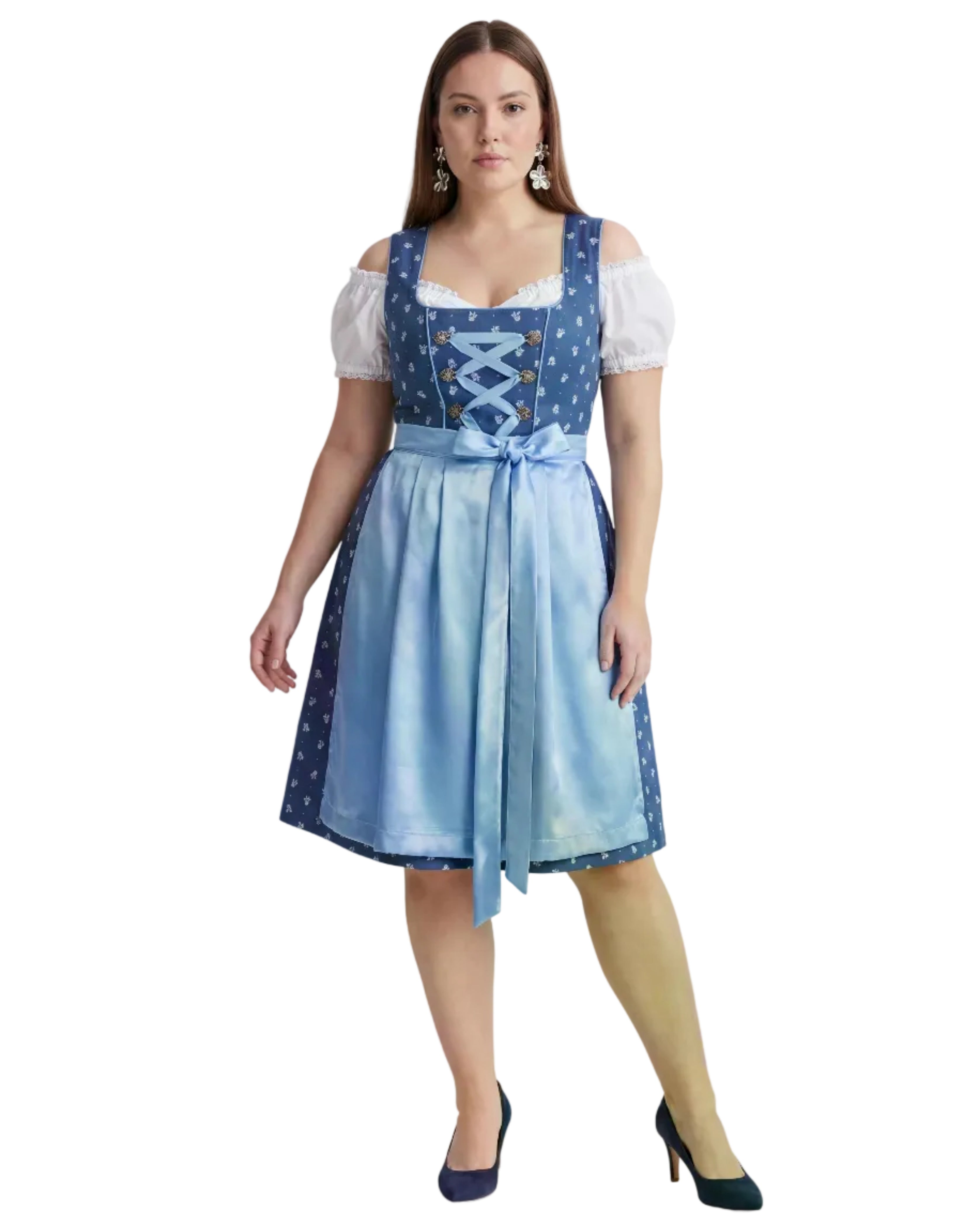 Dirndl Julia am Model getragen