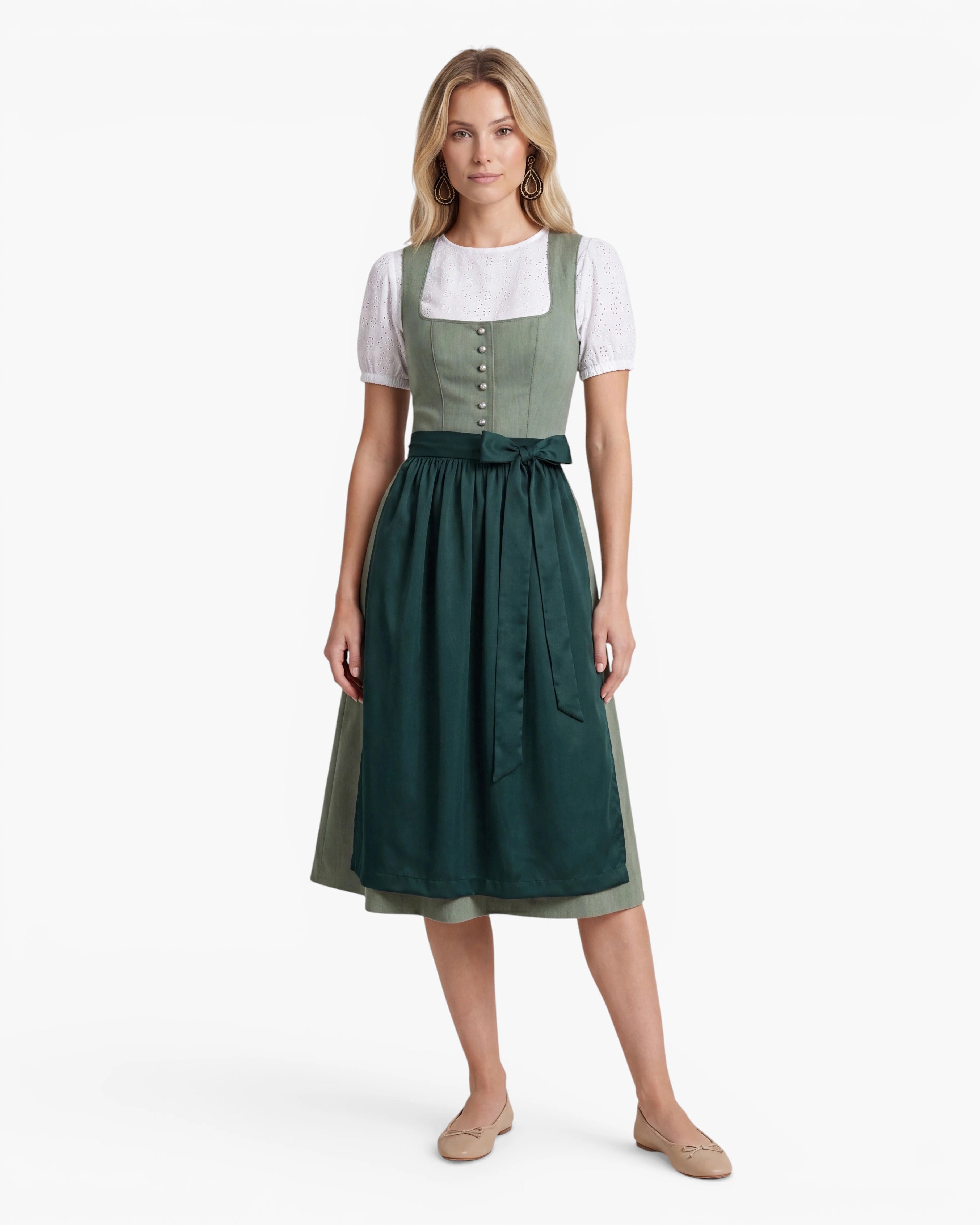 Dirndl Lauren grün am Model getragen 