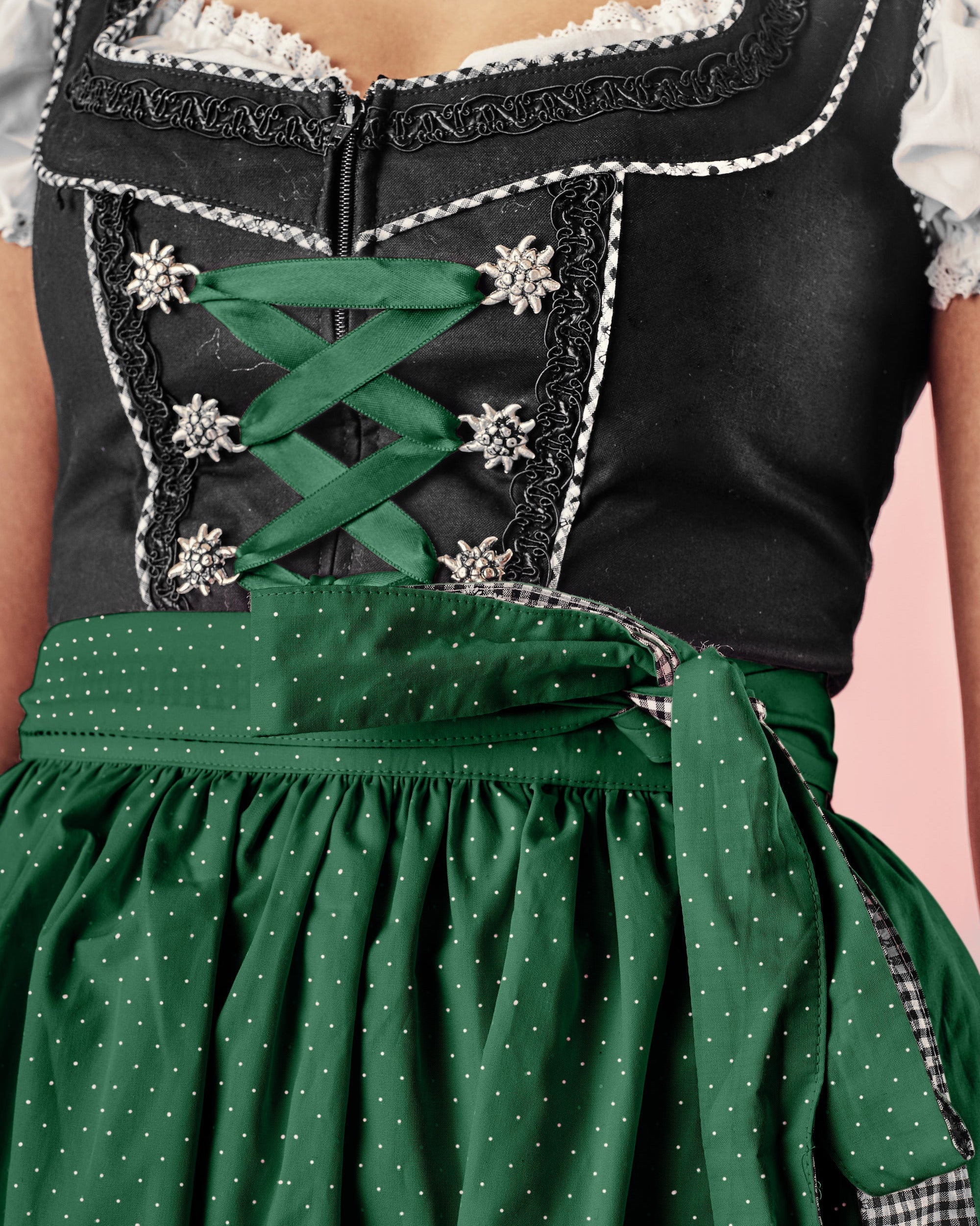 Detailansicht Oberteil Dirndl Pia grün