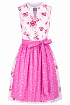 Freisteller Foto von Dirndl Jasmin