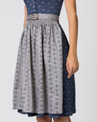 Detailaufnahme der Schürze vom Dirndl Amalie