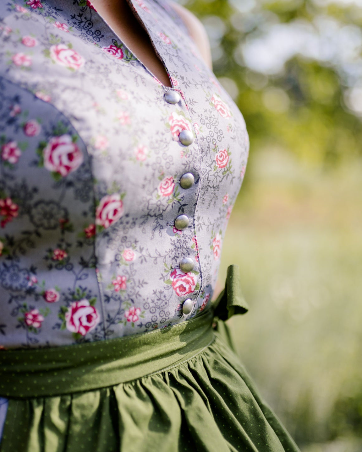 Seitenansicht Dirndl Clarissa Oberteil